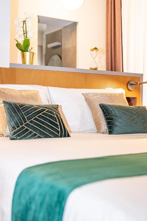 Castel Sant'Angelo Luxury Rooms & Tour Rome Exterior photo